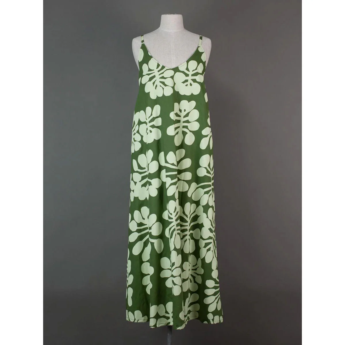 Anita Dress Watiya Tjuta Cream on Green - Ikuntji Artists