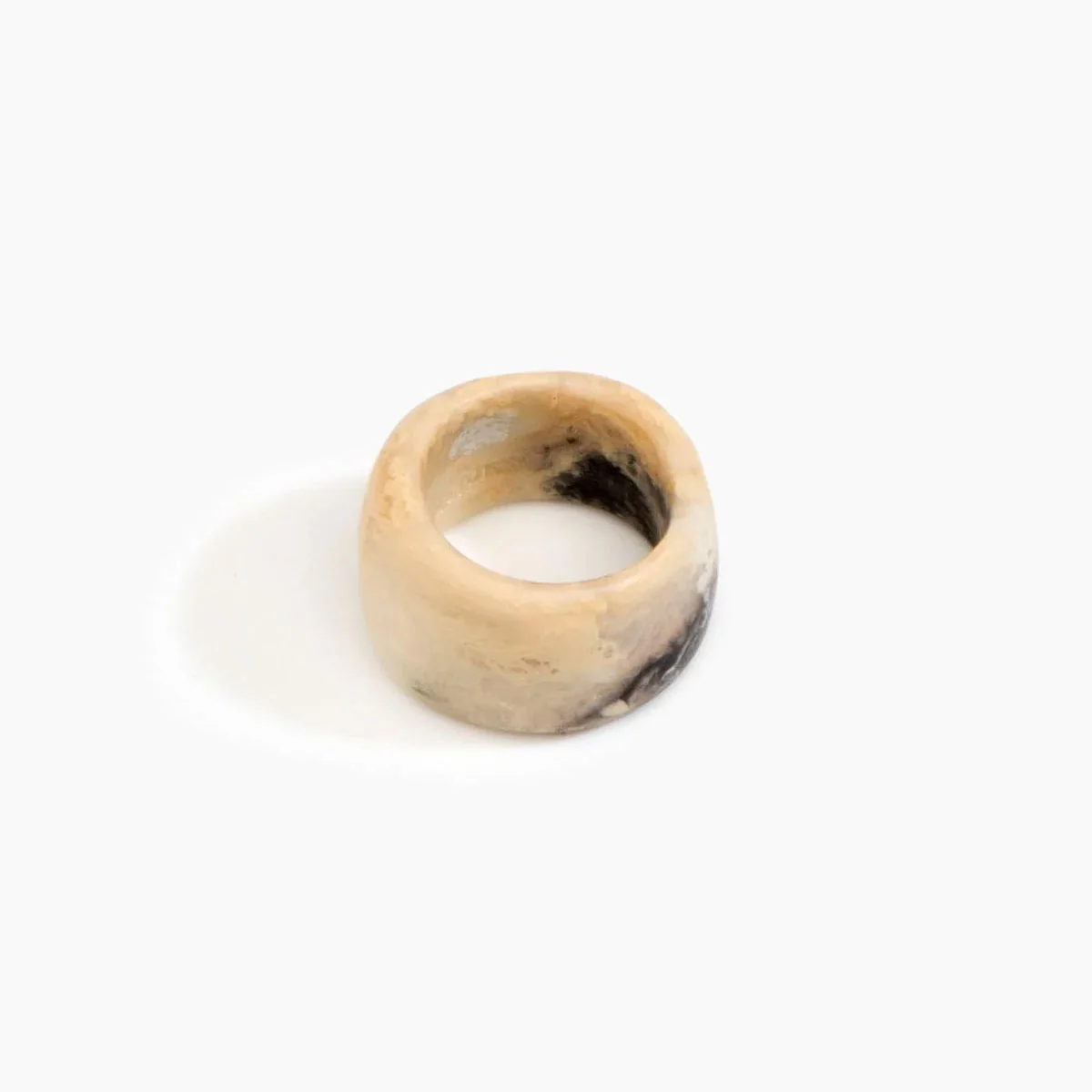 Band Ring Narrow Sandy Pearl - Dinosaur Designs