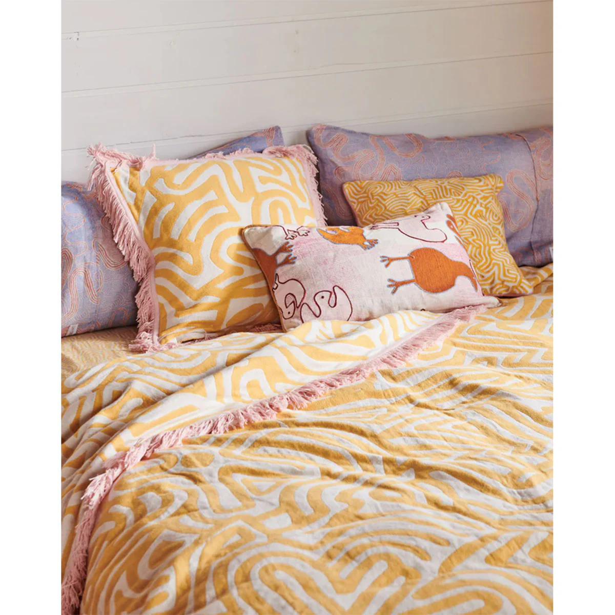 Cushion Straw Woven Kalaya Tjukurpa - Kip & Co - Image 2