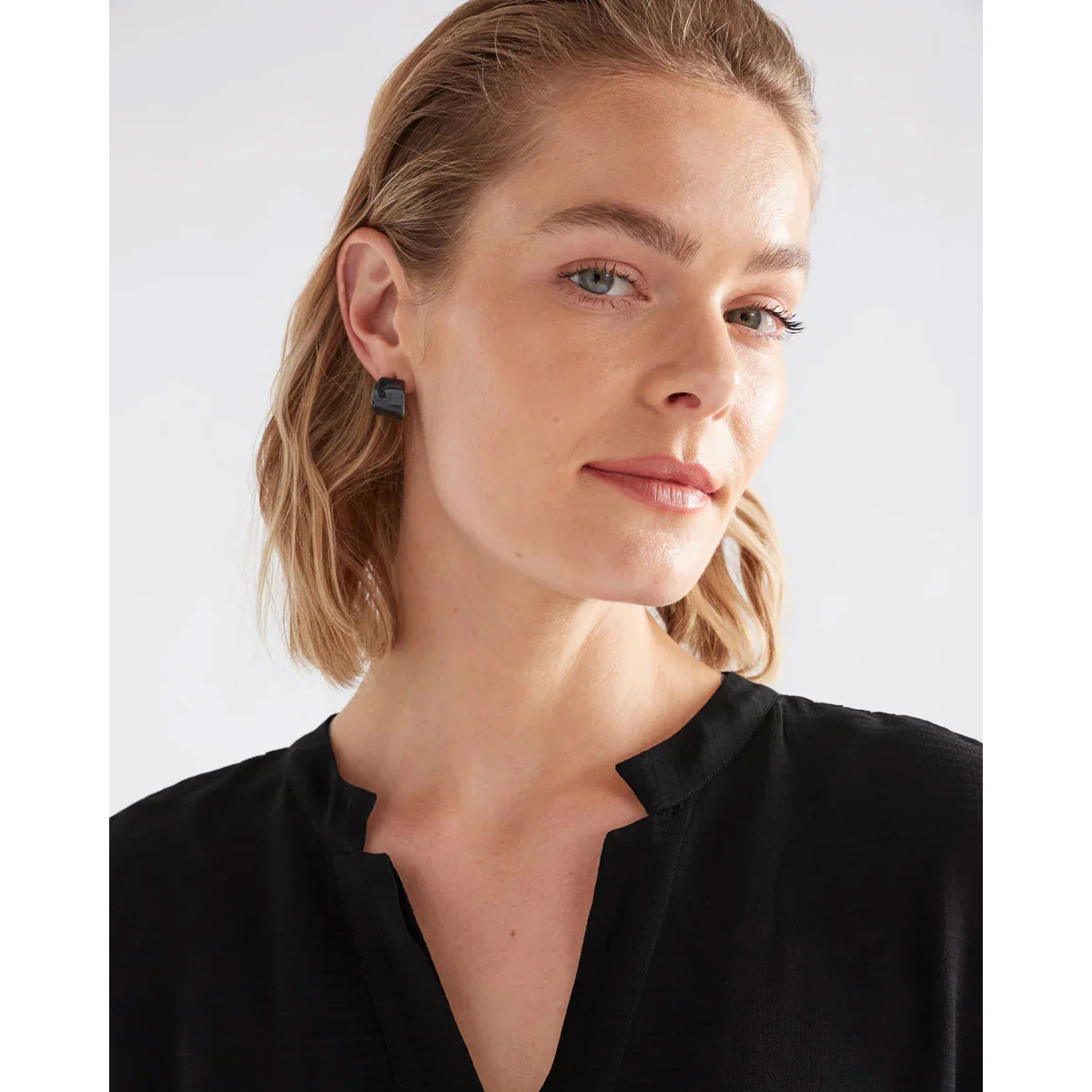 Earrings Illsta Bright Navy Mini Hoop - Elk - Image 2