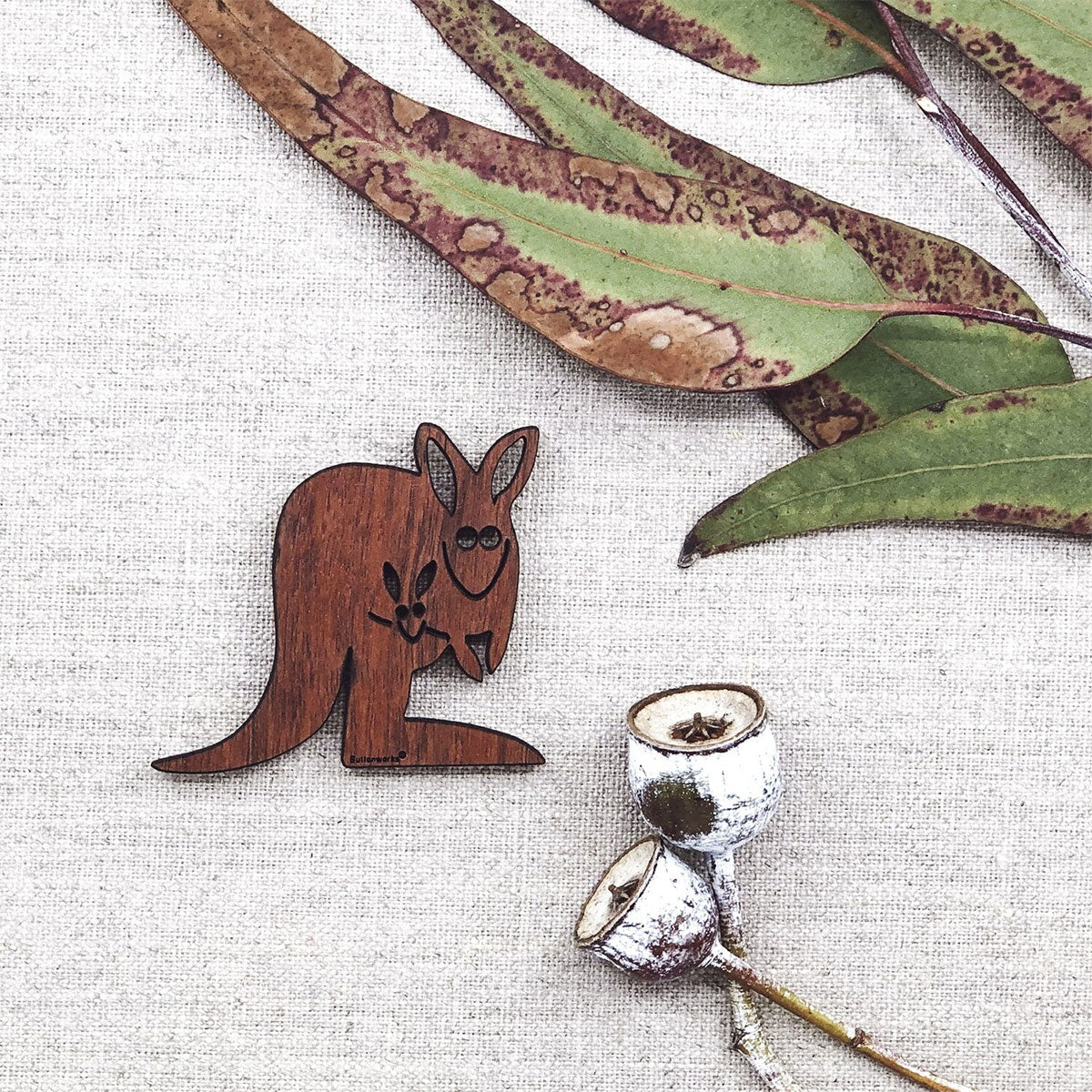 Magnet Kangaroo and Joey - Buttonworks