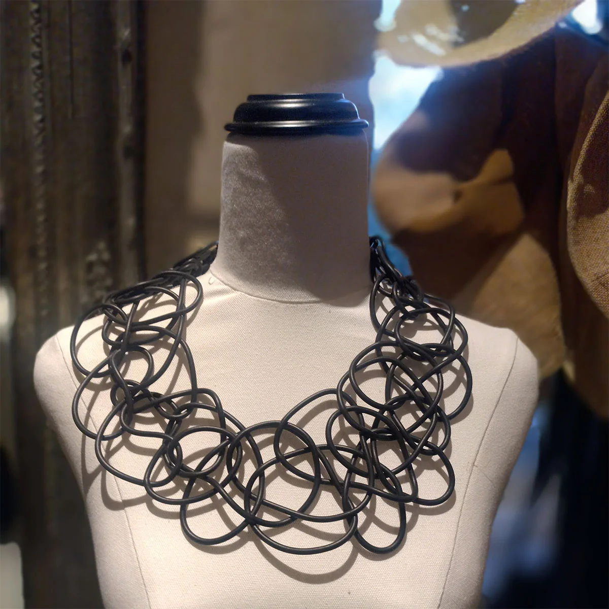 Necklace Hamon Black - MIKAs
