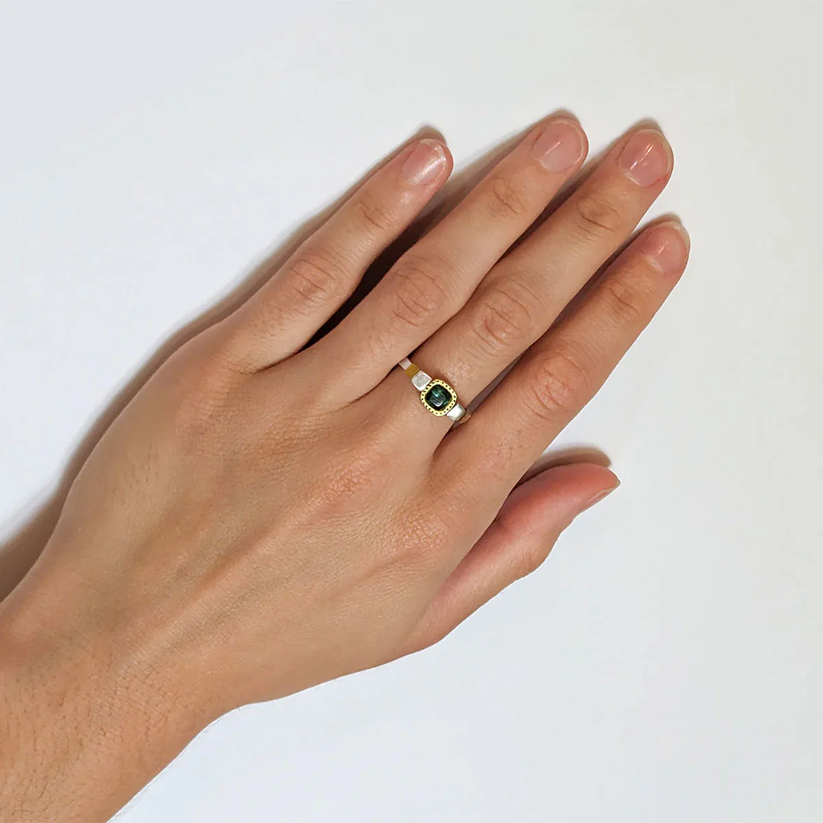 Ring silver sq brass dotted bezel sq Green Topaz - s7.5 - via Smith - Image 2