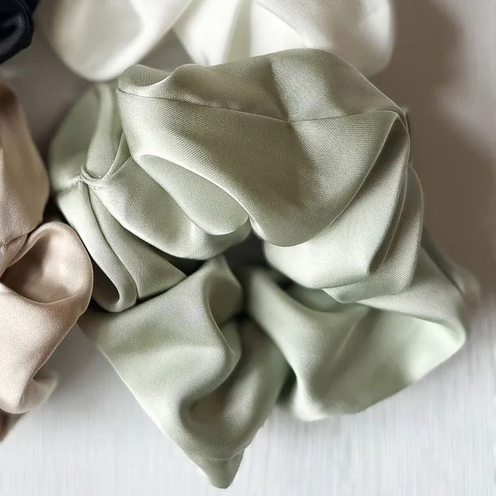 Scrunchie Mulberry Silk Sage - Little Oasis
