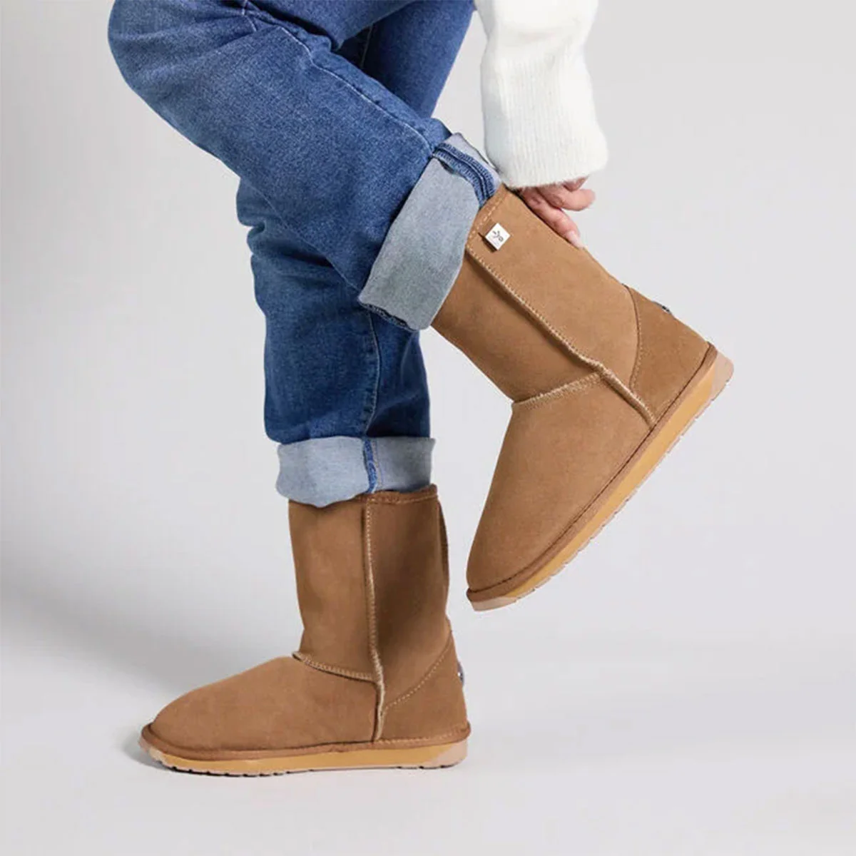 Sheepskin Boot Platinum Stinger Lo Chestnut - Image 4