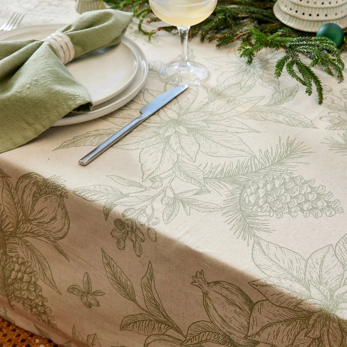 Table Runner Poinsettia Olive/Flax 40 x 200cm - Madras Link - Image 2