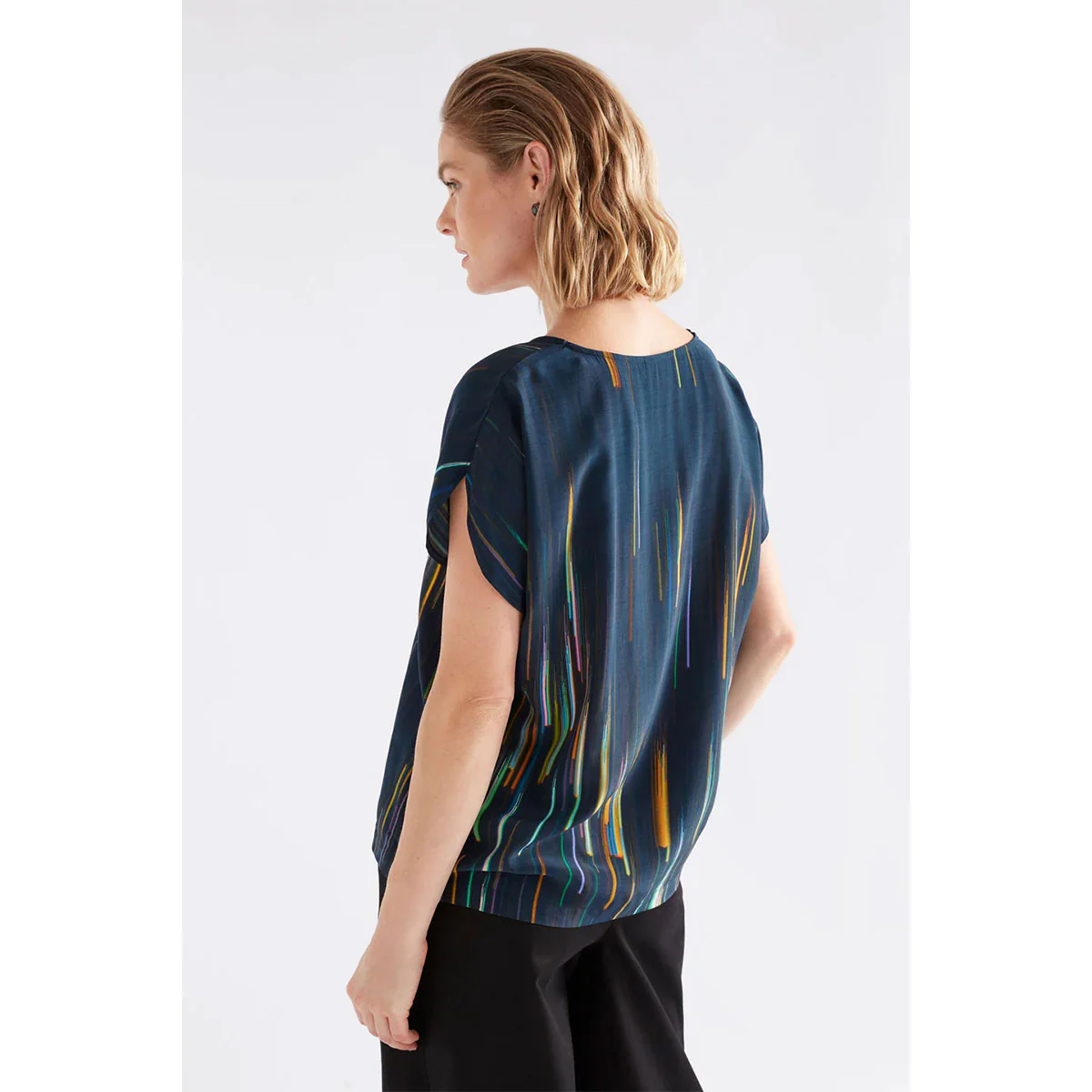 V-Neck Top Kayra Alinea Print - Elk Accessories - Image 3